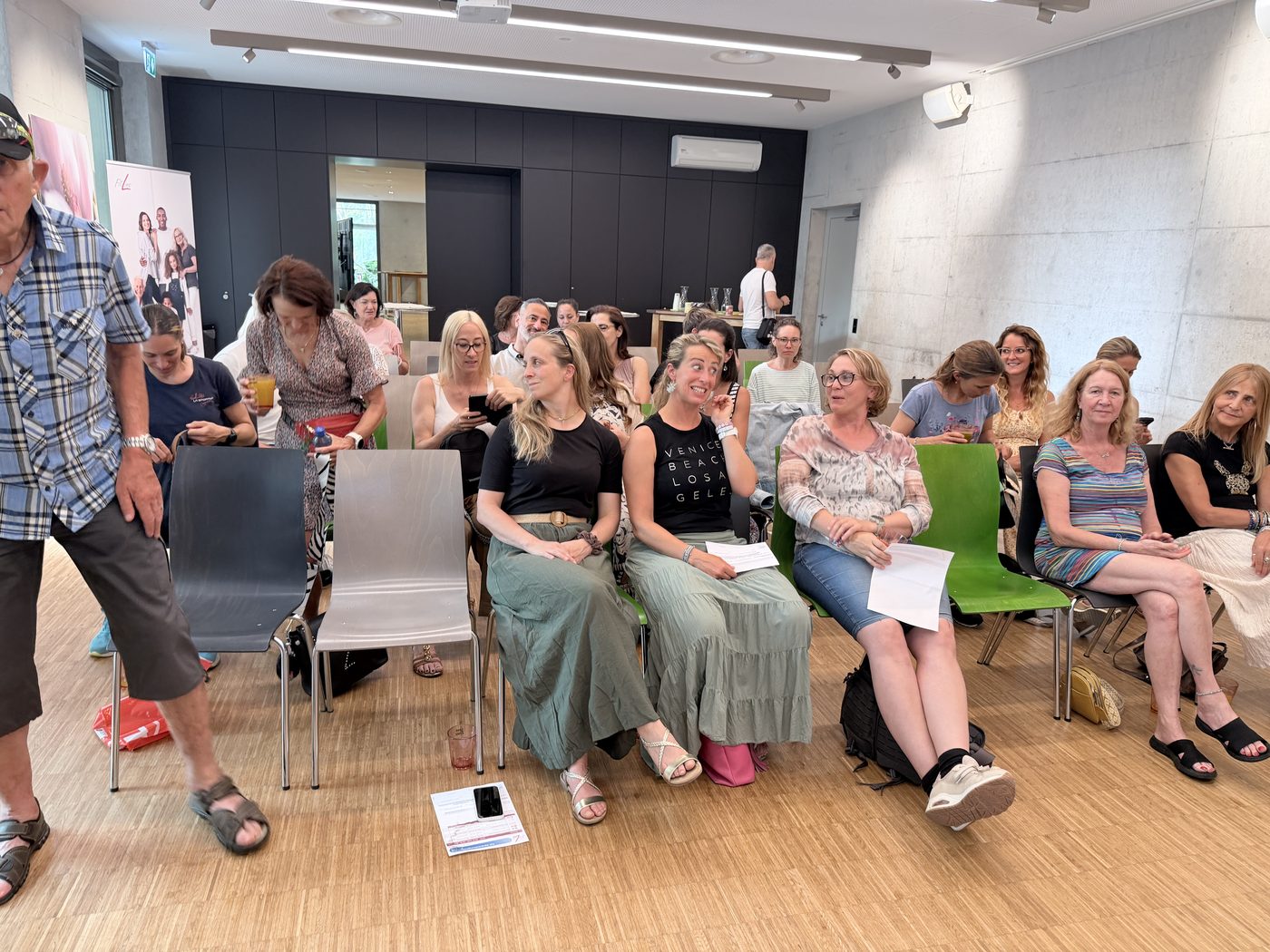 Voller Saal an einem Event in Winterthur